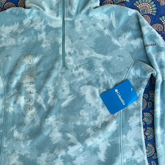 Columbia Women’s Quarter Zip Fleece Pullover - Picture 3 of 3